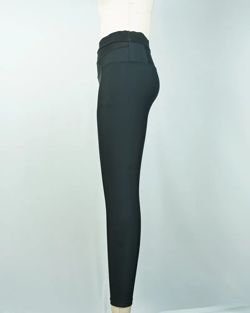 Chic Black Yoga Pants (2)