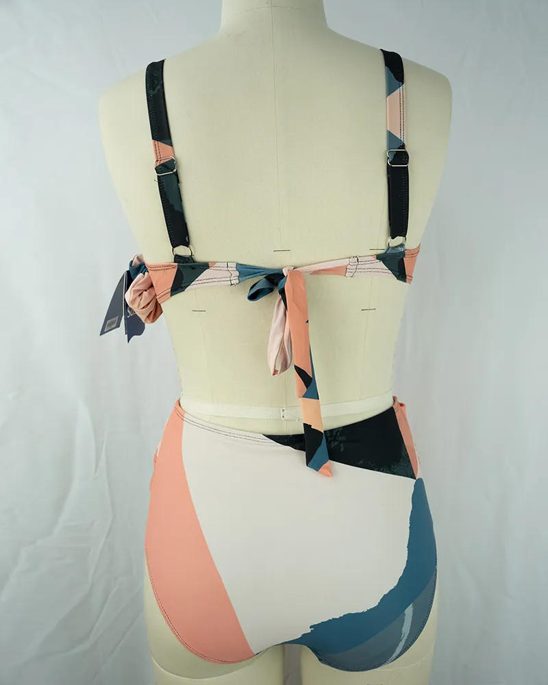 Color Block Bikini Set (3)