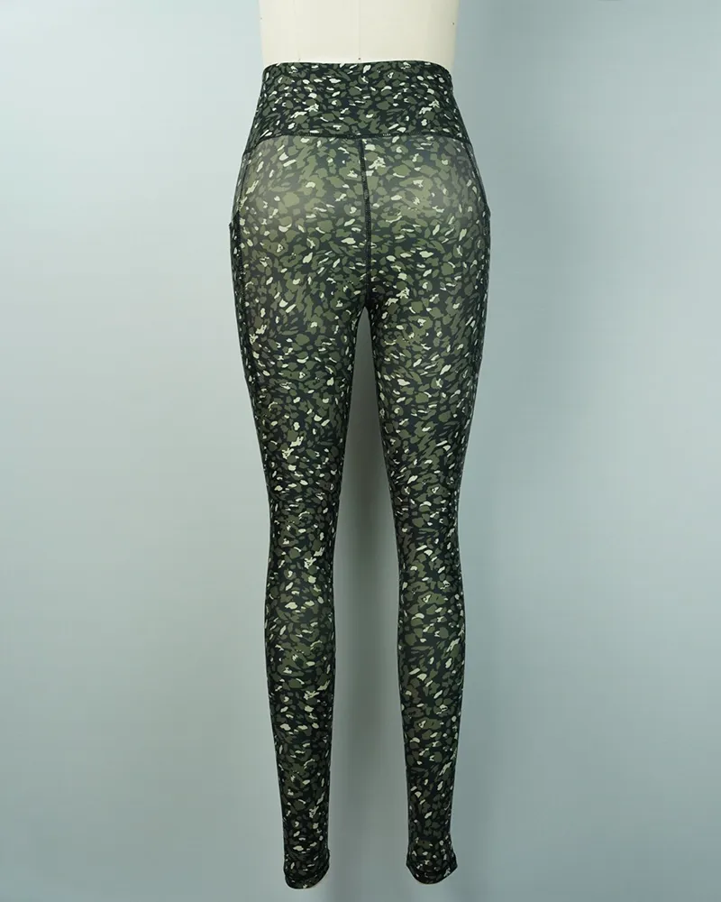 Green Print Yoga Pants (3)