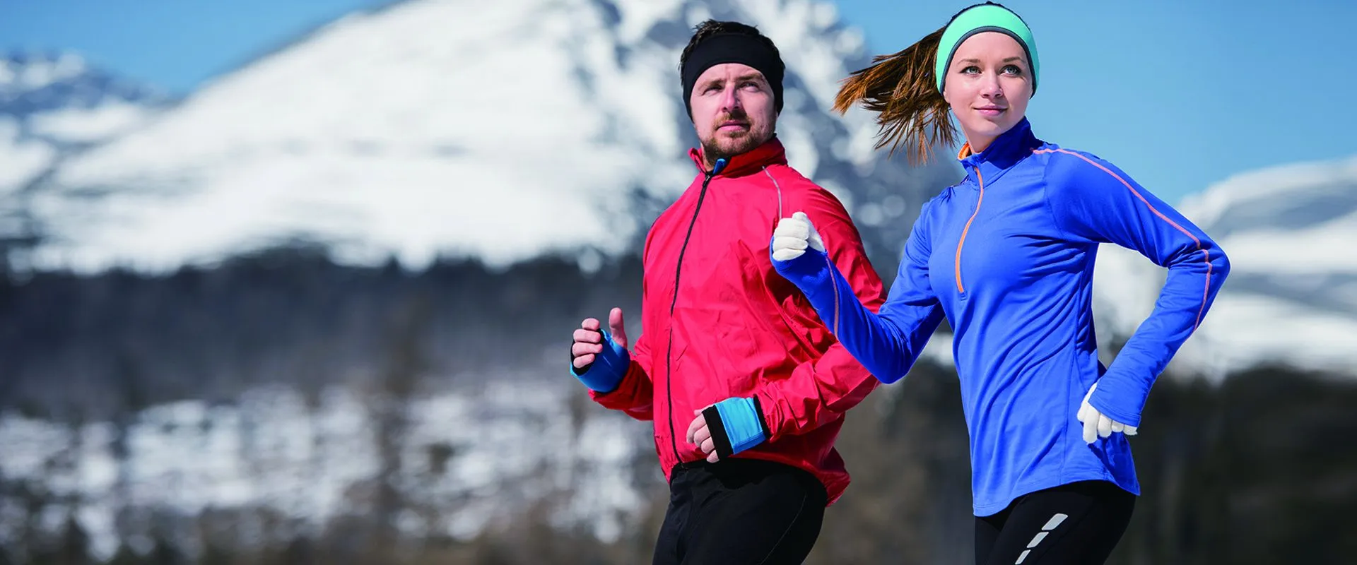 young-couple-jogging